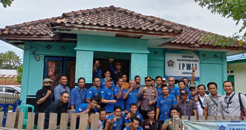 Gambar, Poto Bersama Pengurus PWI Kaur Dan Anggota PWI Kaur