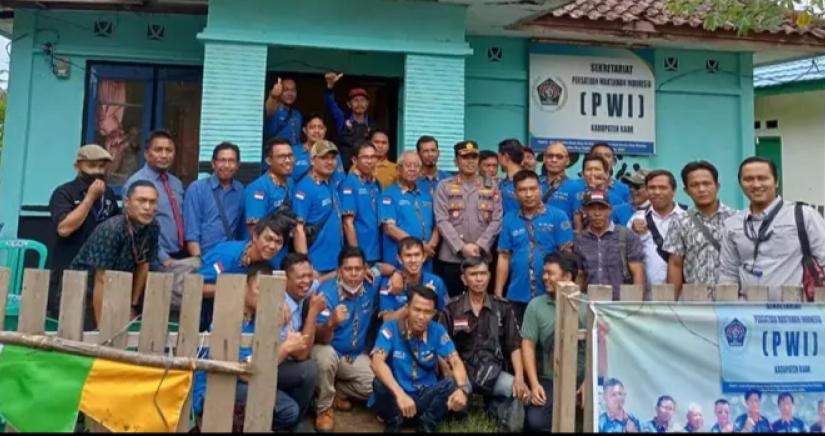 Pengurus PWI Kaur Dan Anggota